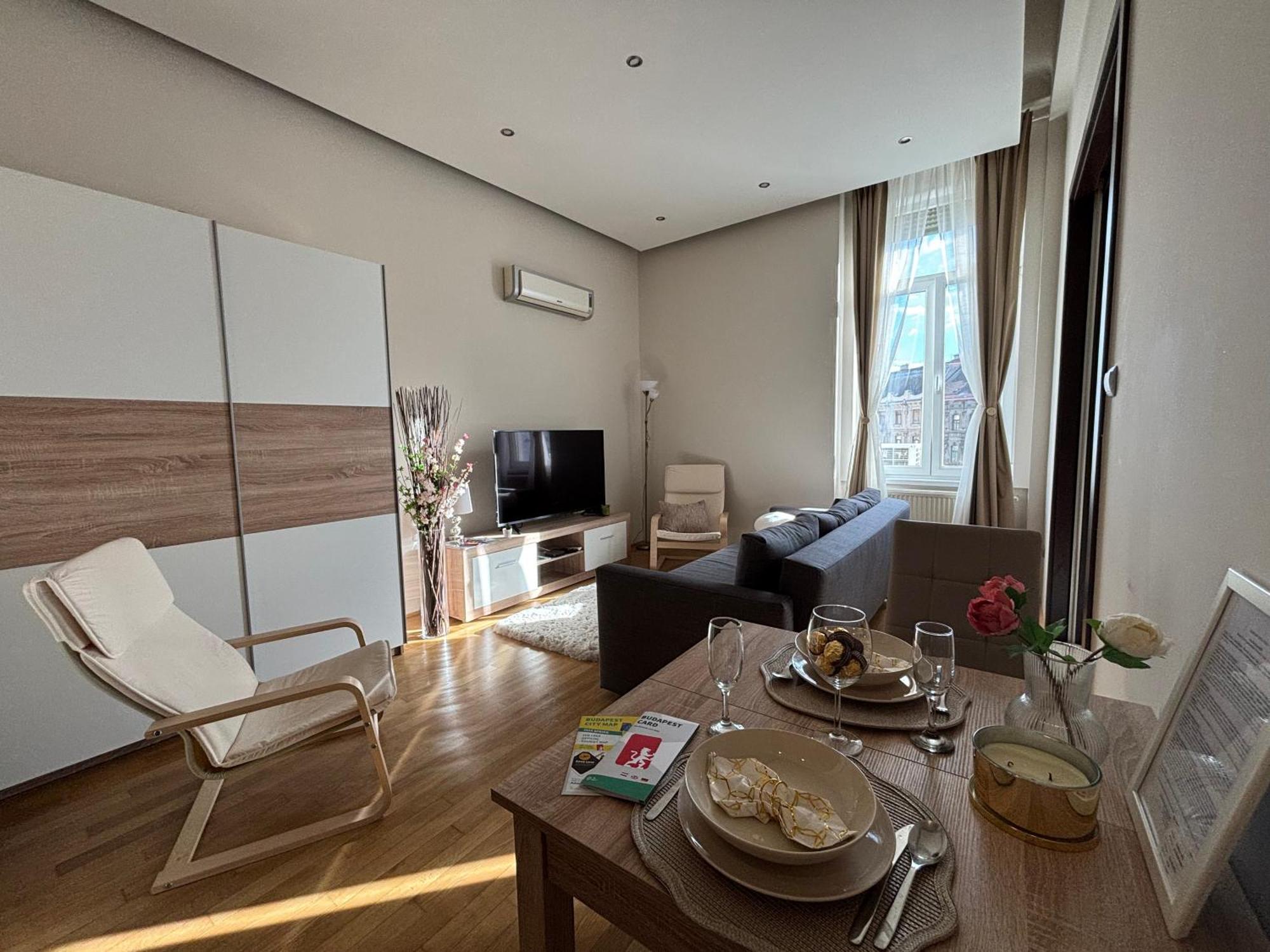 Synagogue Gozsdu Corner Apartment Будапеща Екстериор снимка