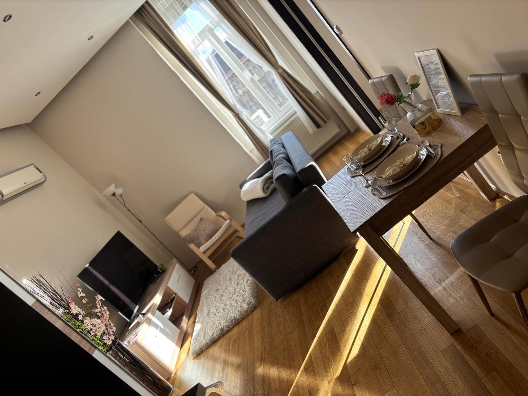 Synagogue Gozsdu Corner Apartment Будапеща Екстериор снимка