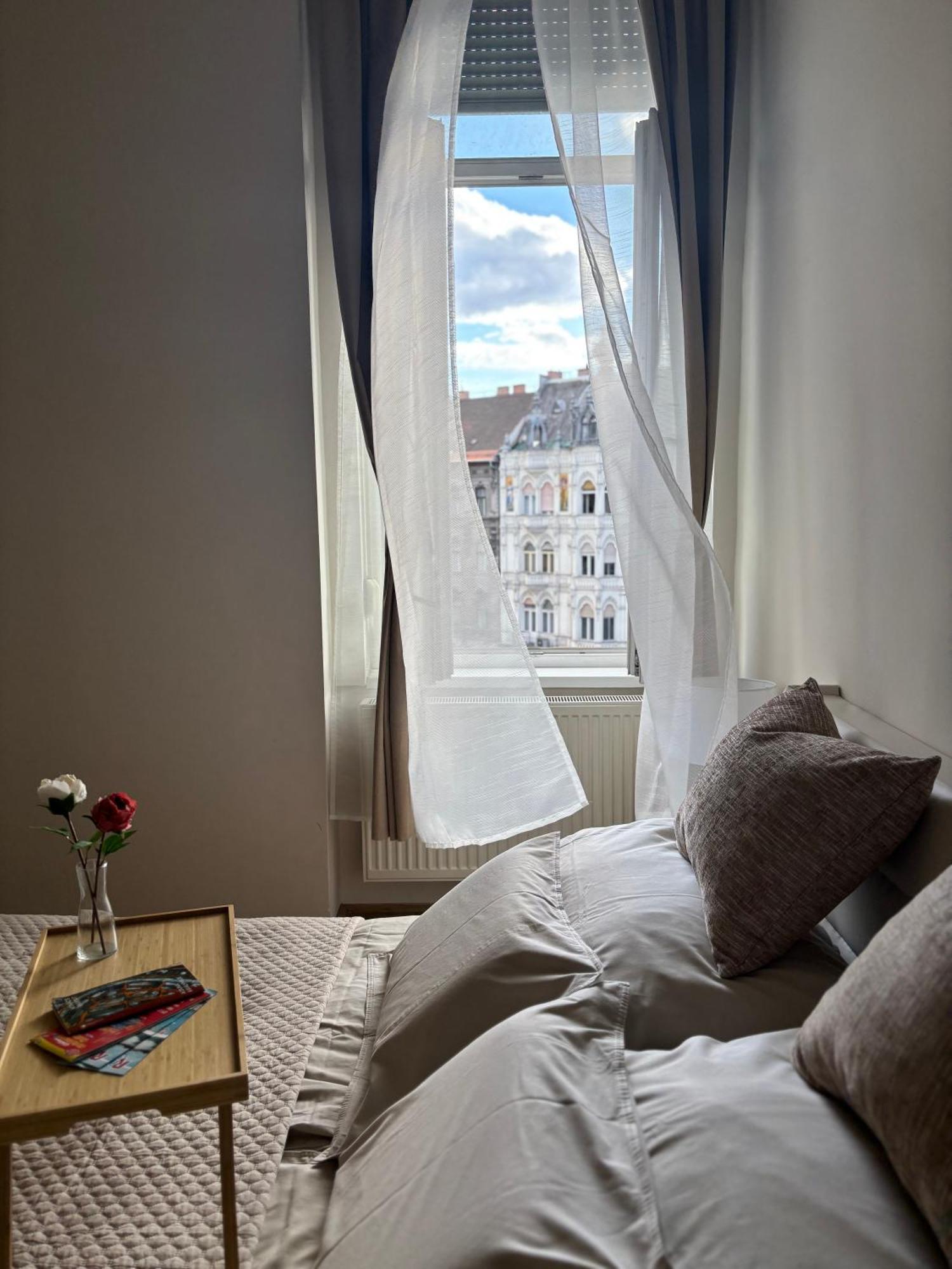 Synagogue Gozsdu Corner Apartment Будапеща Екстериор снимка